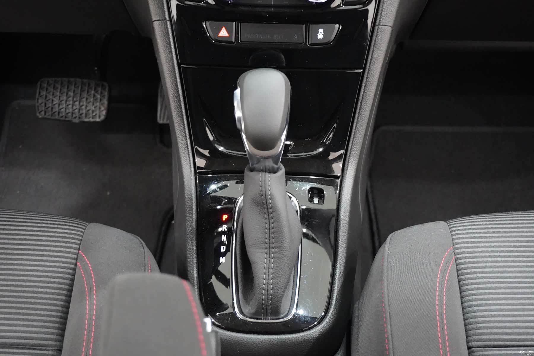 Buick Encore, 2017 14