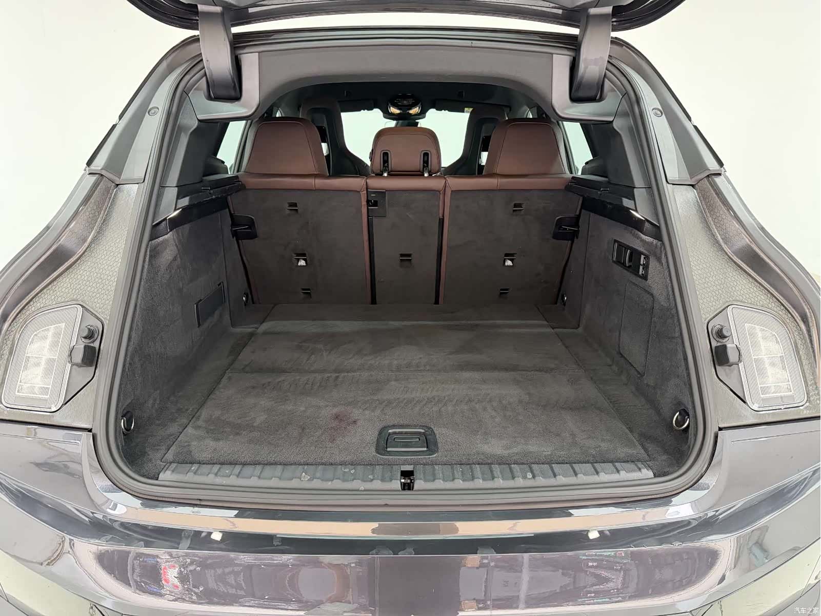 BMW iX, 2023 13