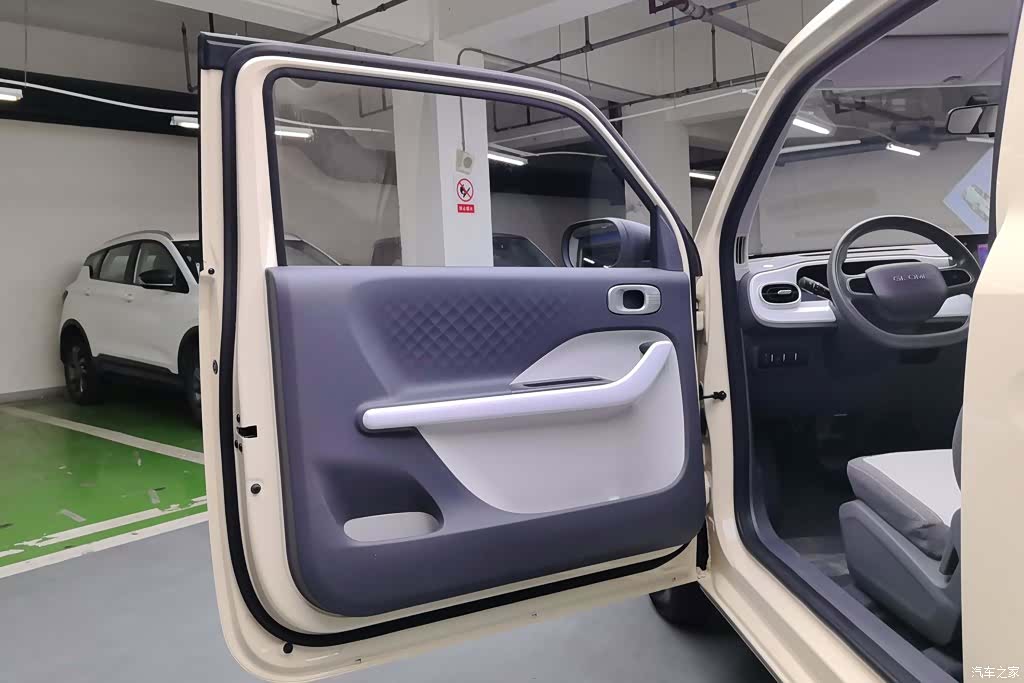 Geely Panda, 2025 7