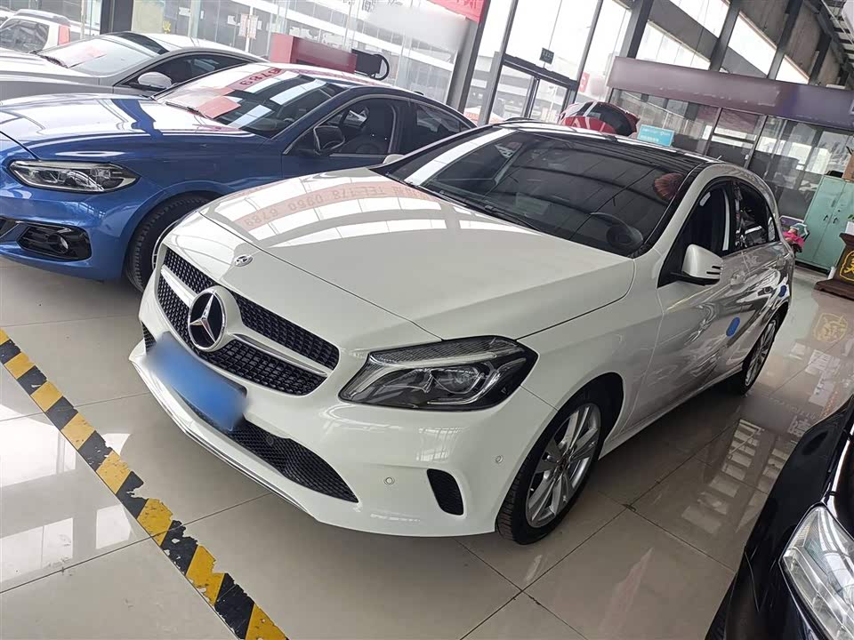 Mercedes-Benz Class A Mercedes-Benz Class A