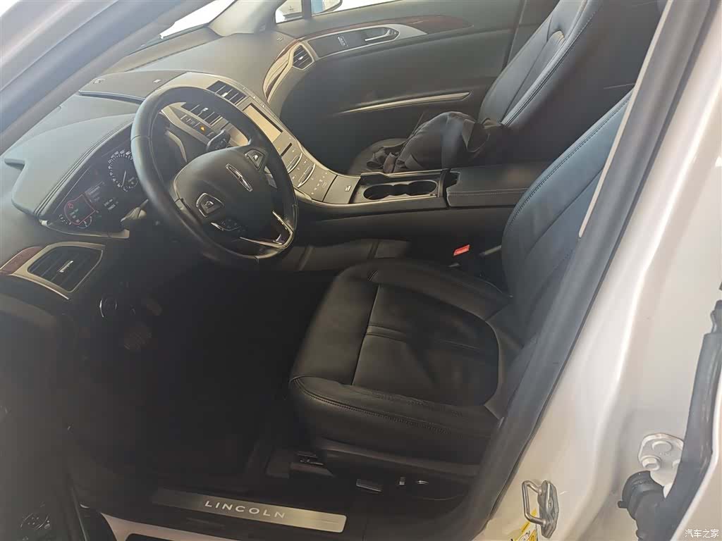 Lincoln MKZ, 2015 15
