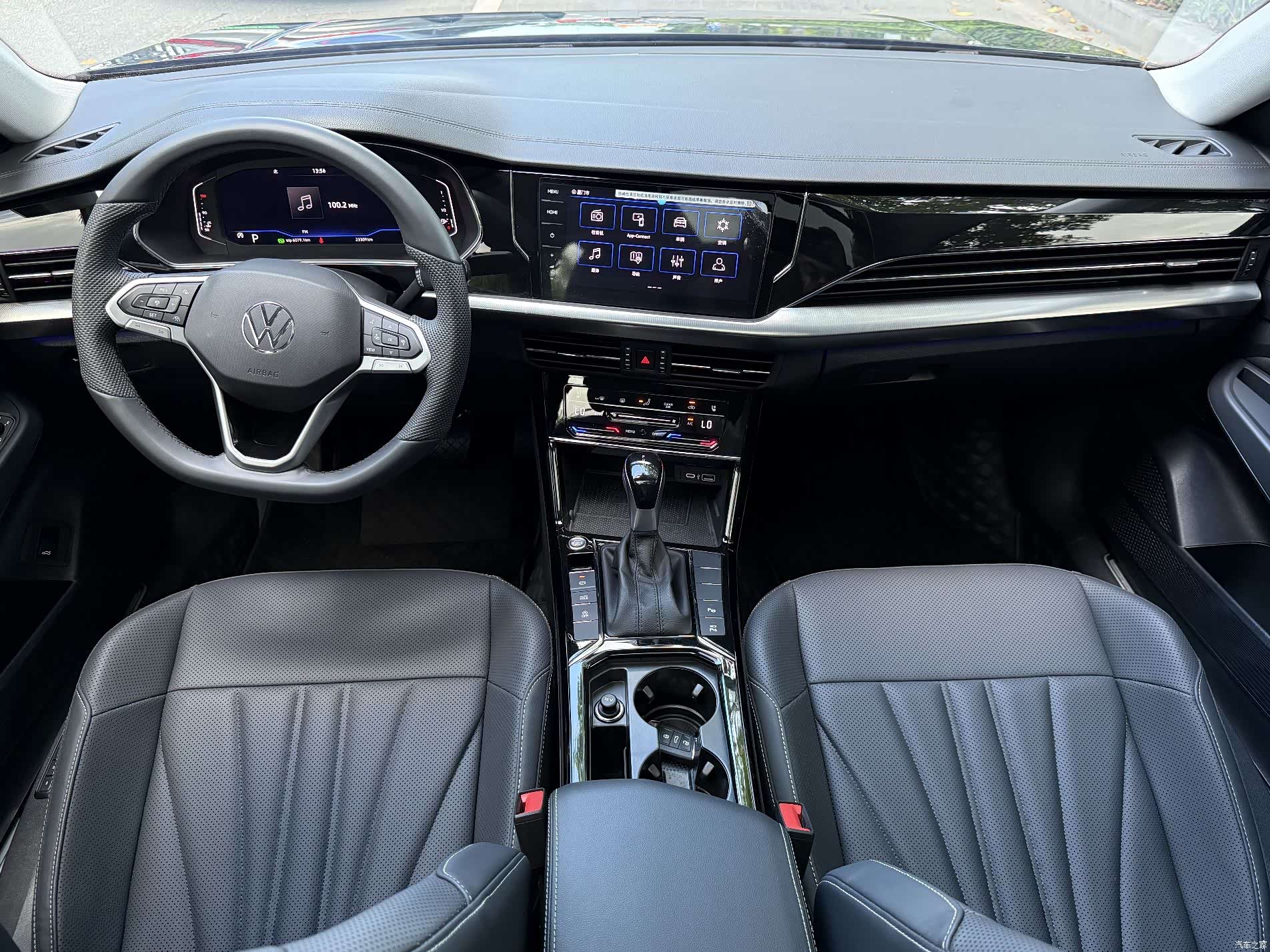 Volkswagen Passat, 2024 7