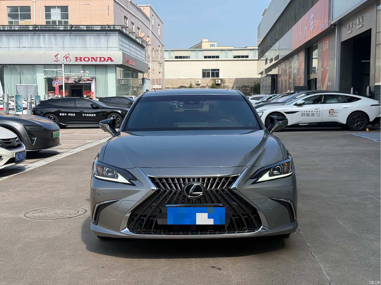 Lexus ES, 2024 2
