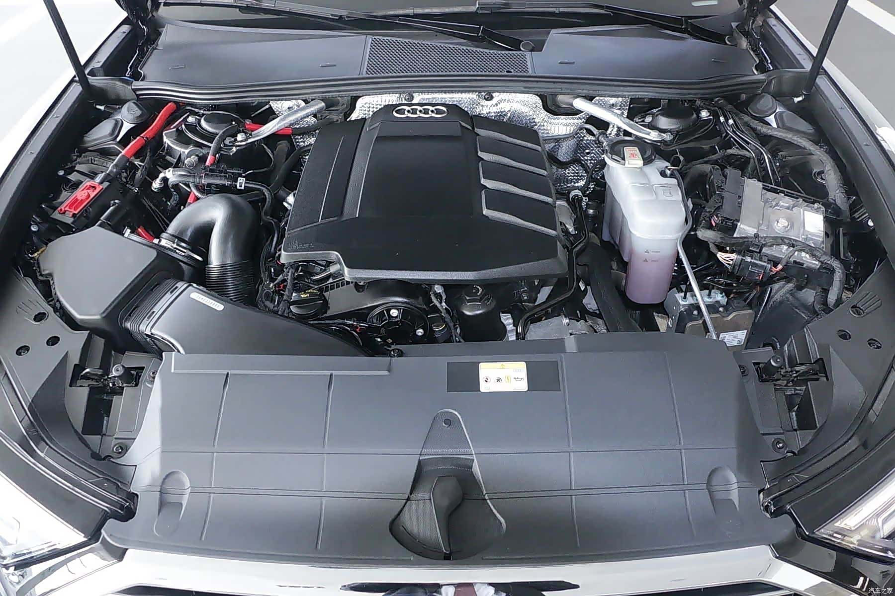 Audi A6L, 2021 9