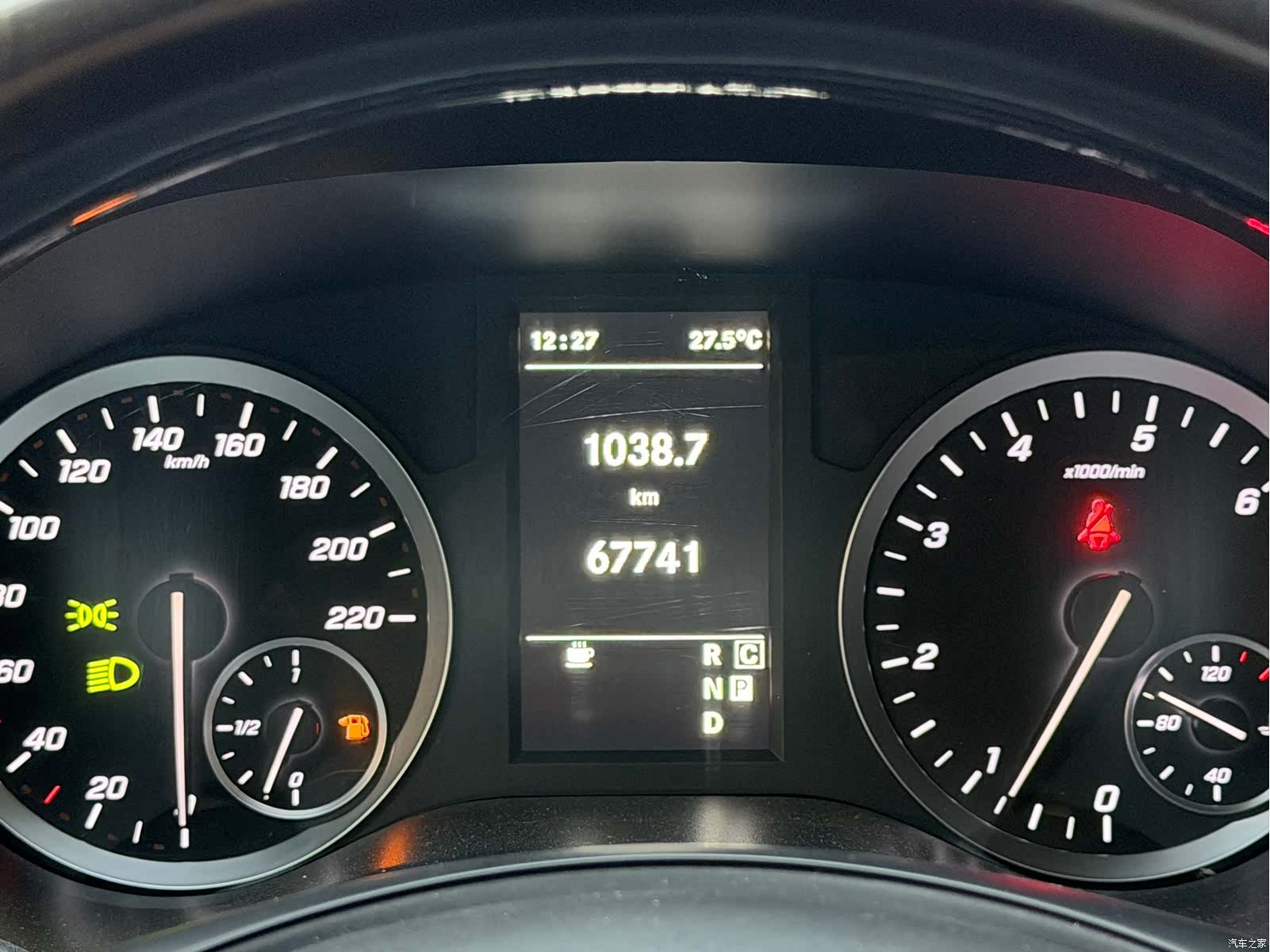 Mercedes-Benz 7, 2023 12