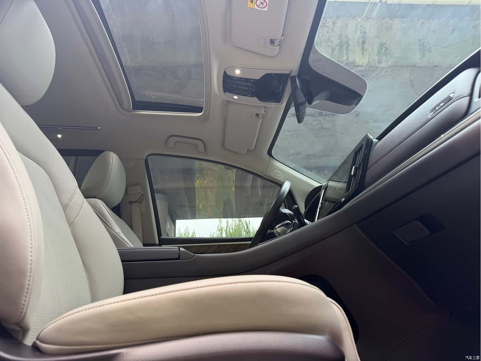 Trumpchi M8, 2022 16