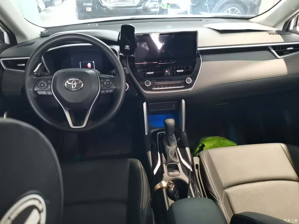 Toyota Frontlander, 2023 10
