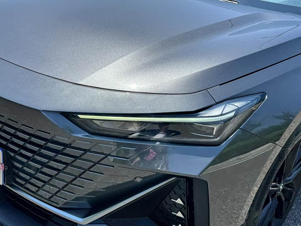Changan UNI-V