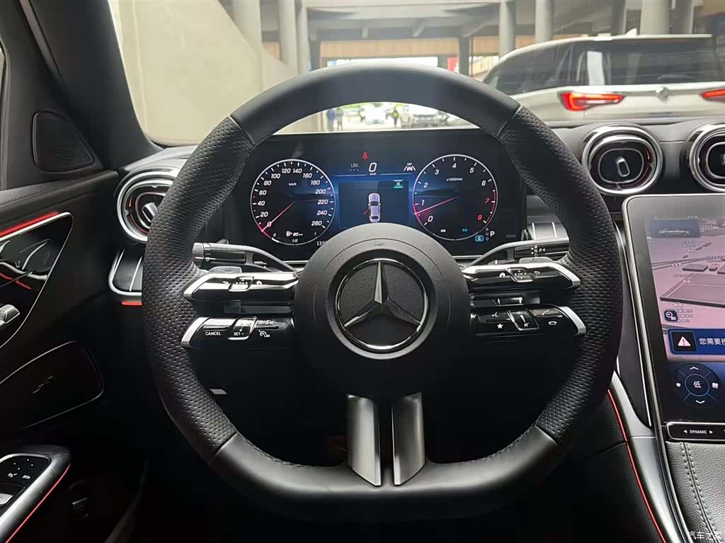 Mercedes-Benz C-Class, 2025 13