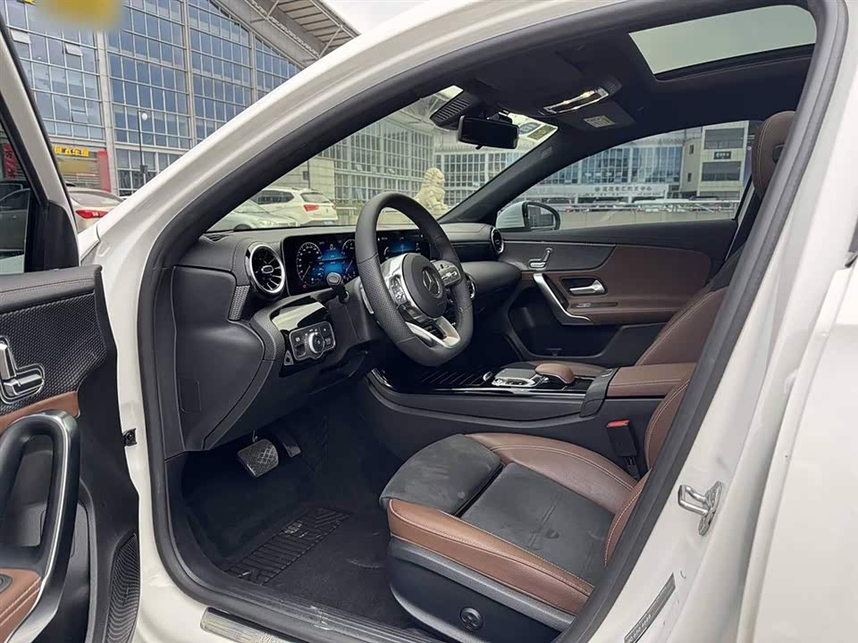 Mercedes-Benz Class A Mercedes-Benz Class A