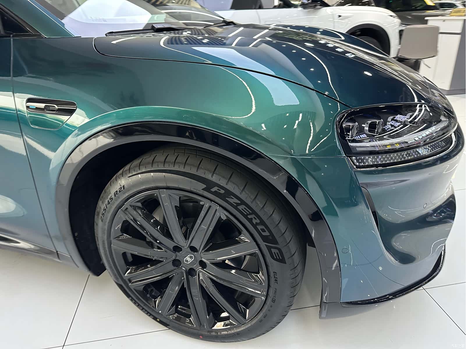 Luxeed R7, 2025 22