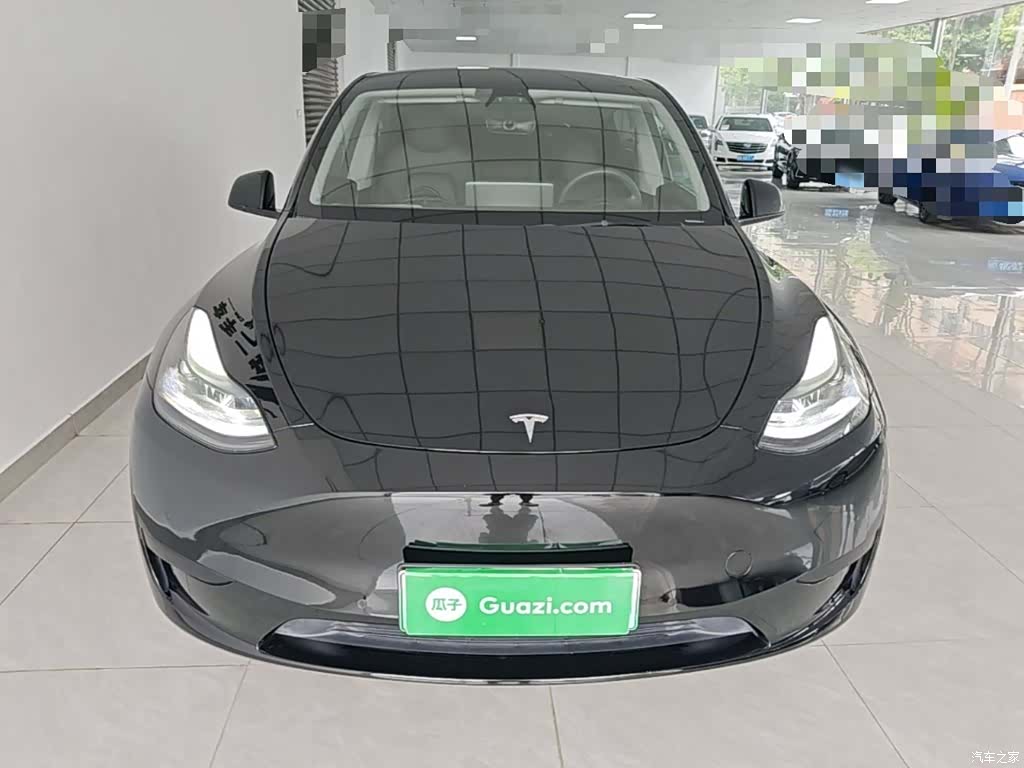 Tesla Model Y, 2023 3