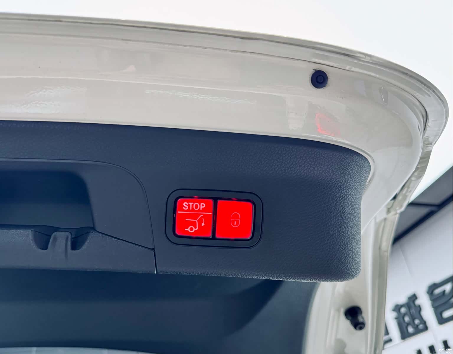 Mercedes-Benz GLC, 2023 27