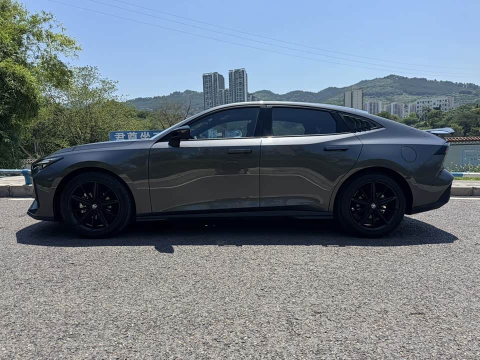 Changan UNI-V