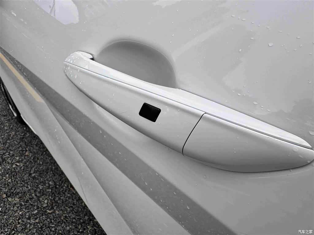 Hyundai Elantra, 2023 32
