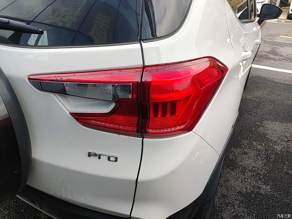 BYD Yuan, 2022 8