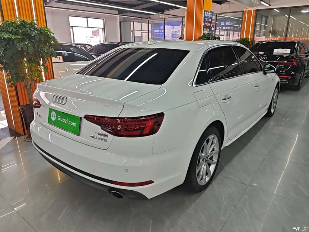Audi A4L, 2018 7