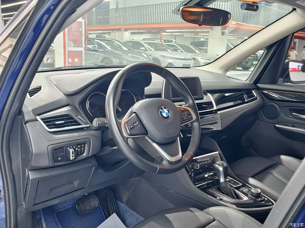 BMW 2 Series, 2018 все фото