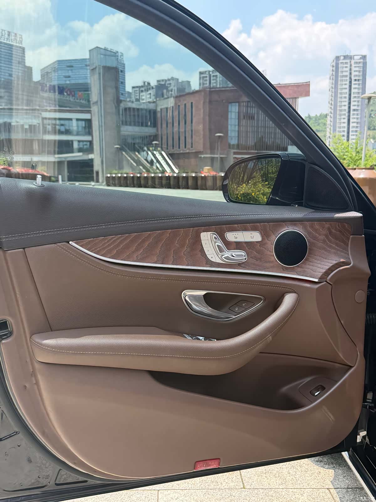 Mercedes-Benz E-Class, 2021 11