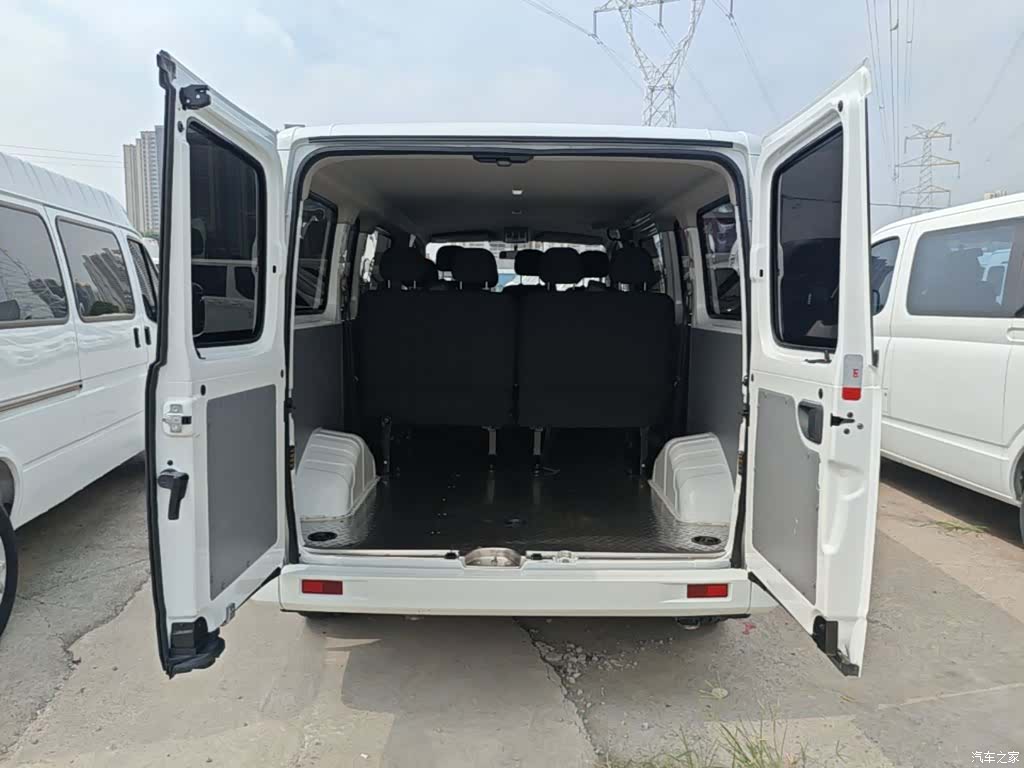 Maxus V80, 2023 19