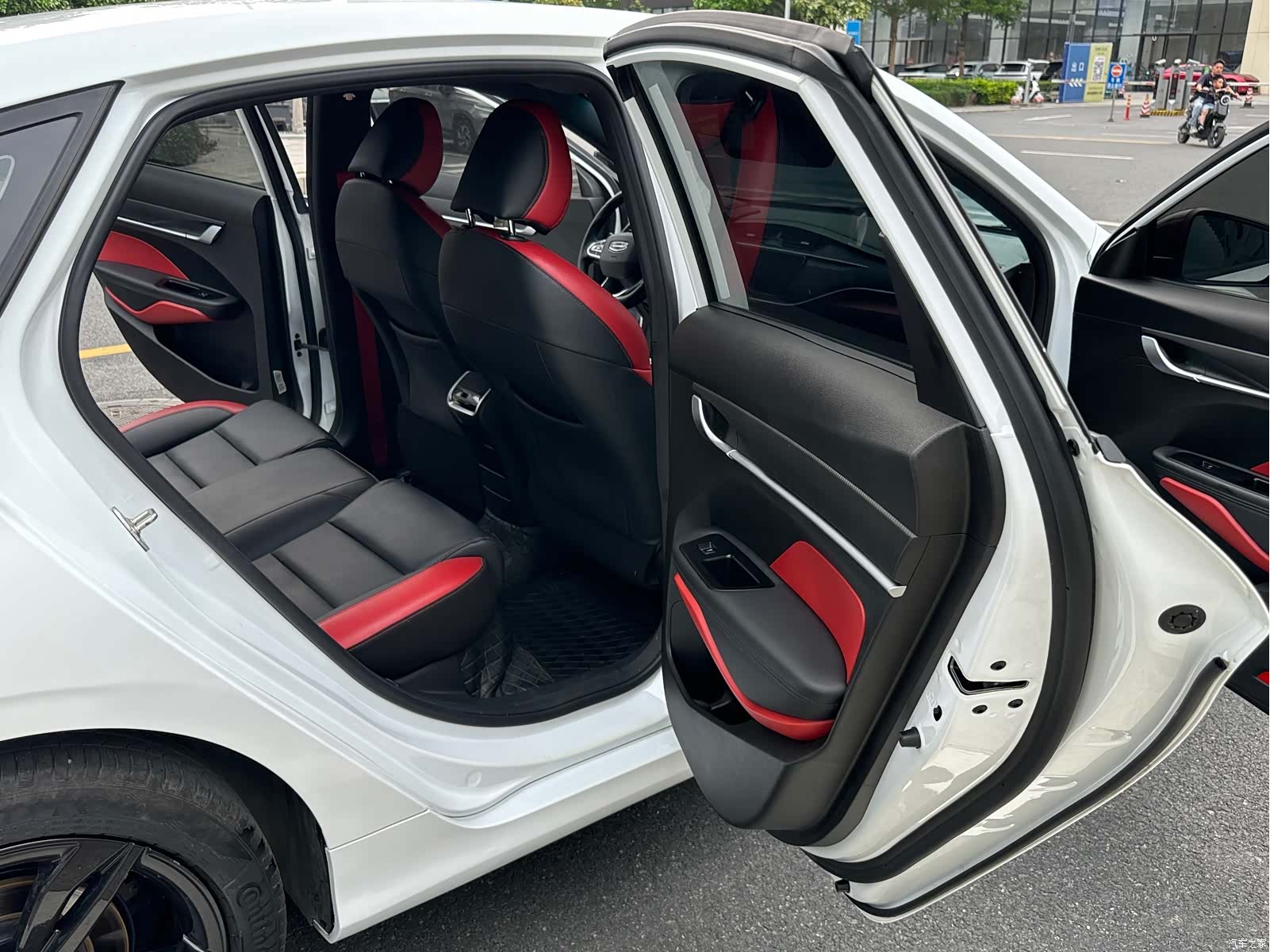 Geely Binray, 2021 11