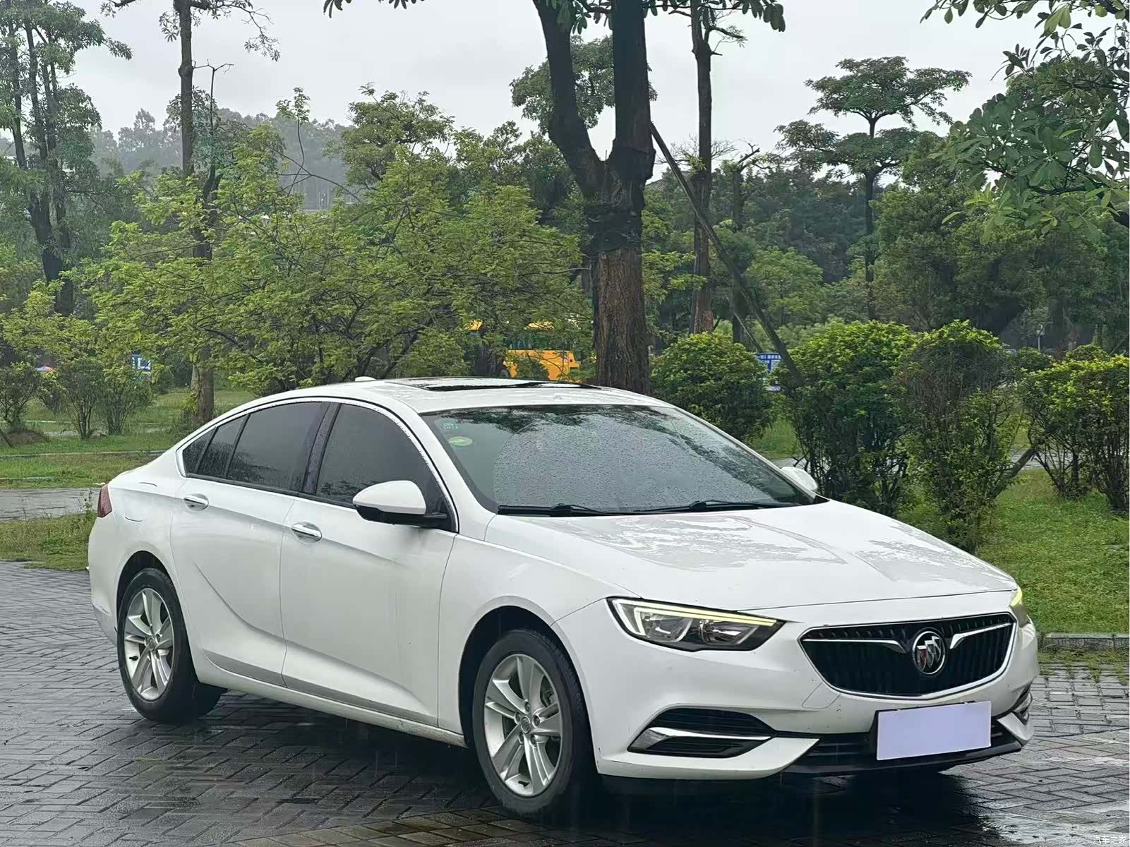 Buick Regal, 2020 3