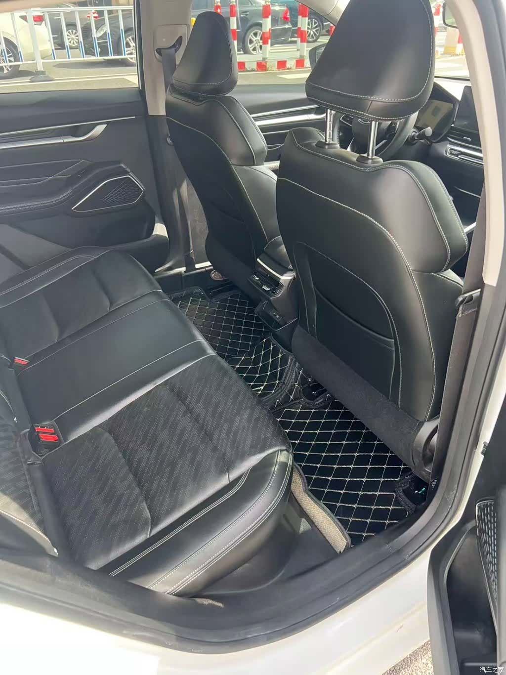 Geely Emgrand, 2021 12
