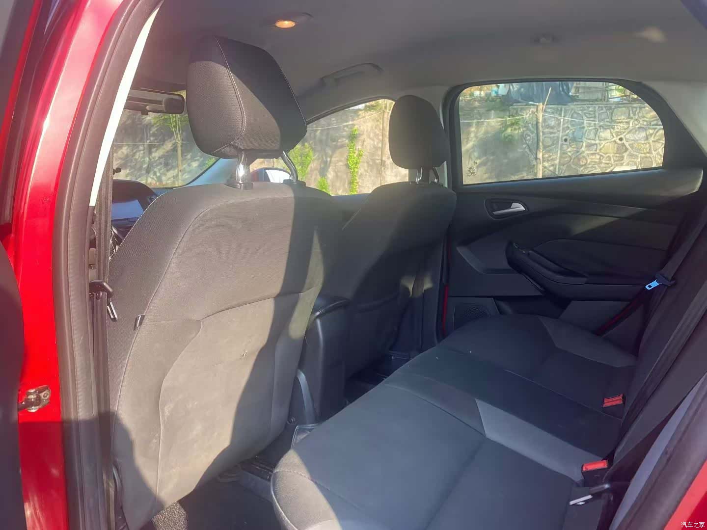 Ford Focus, 2012 6