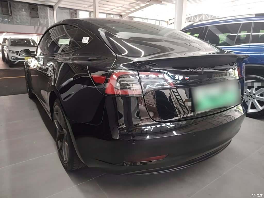 Tesla Model 3, 2022 все фото
