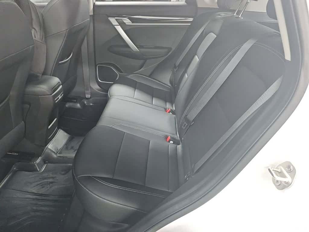 Geely Coolray, 2025 17