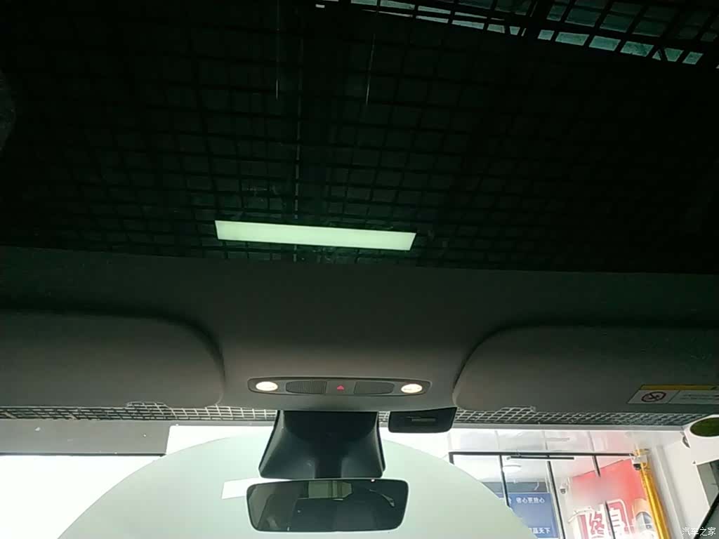 Tesla Model Y, 2022 18