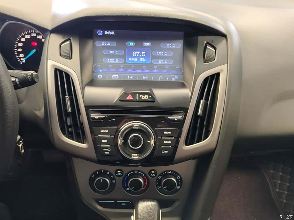 Ford Focus, 2014 13