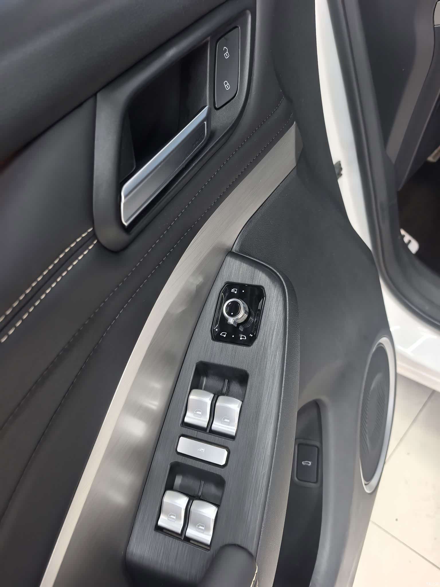 WEY VV6, 2018 11