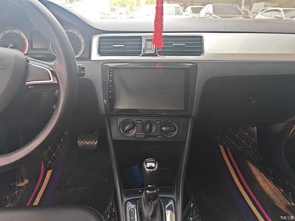 Skoda Rapid, 2019 13