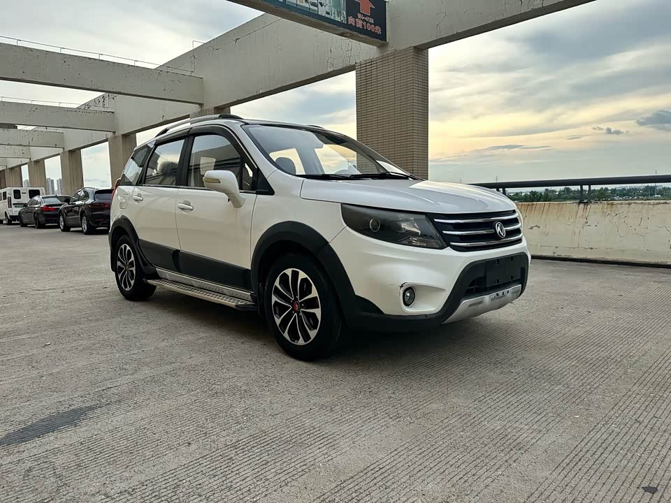 Forthing Jingyi X5 Forthing Jingyi X5