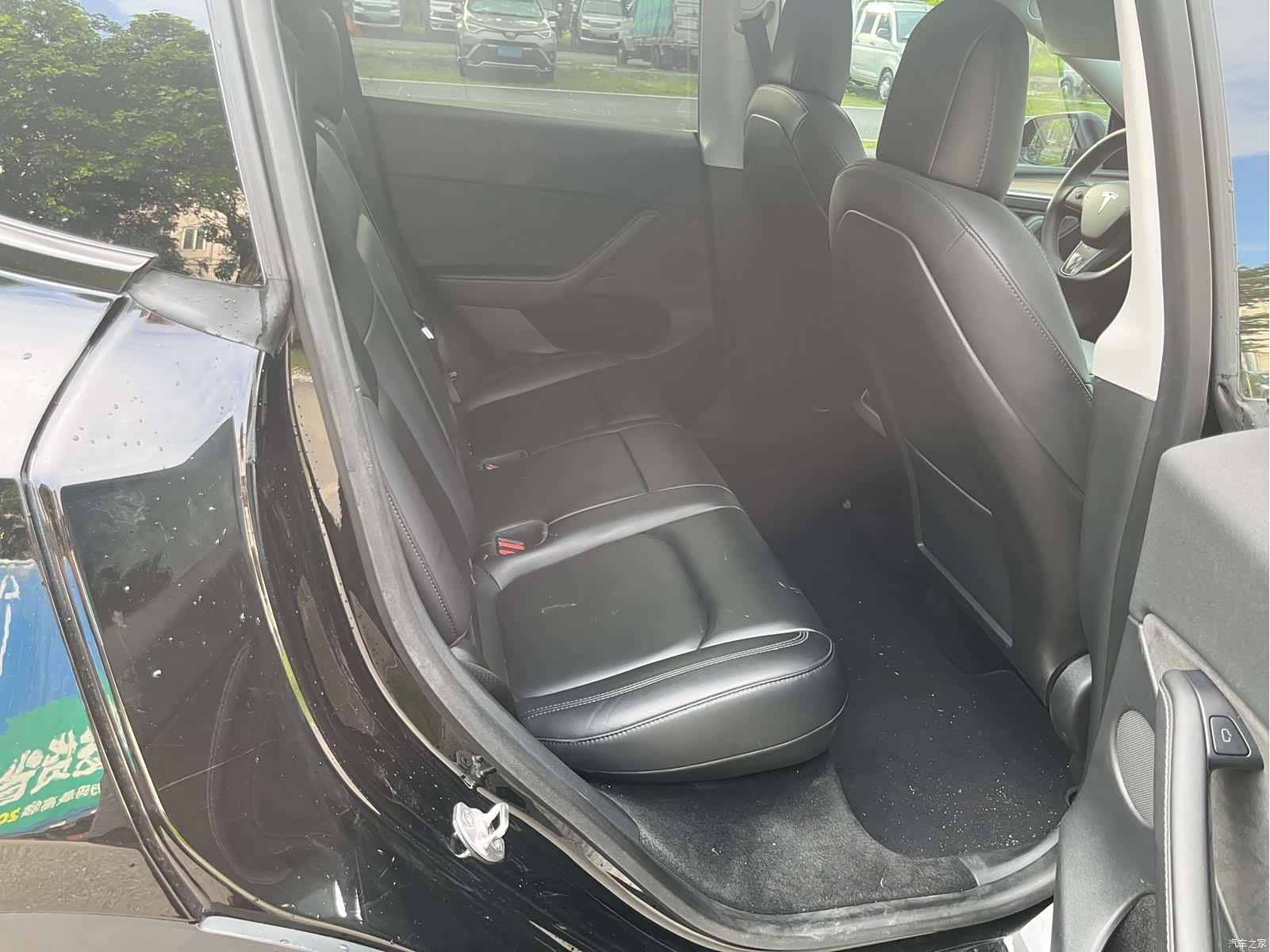 Tesla Model Y, 2022 13