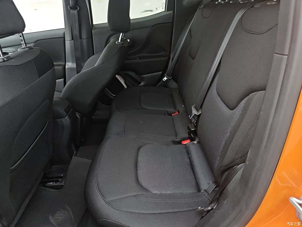 Jeep Renegade, 2019 17