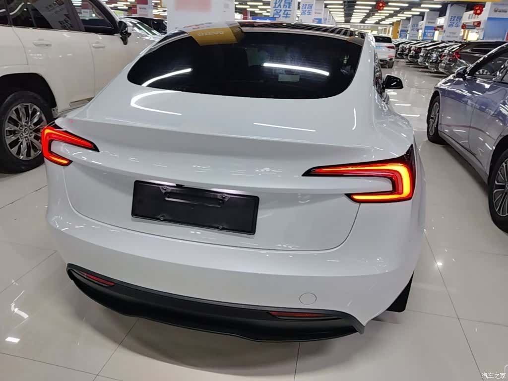Tesla Model 3, 2024 6