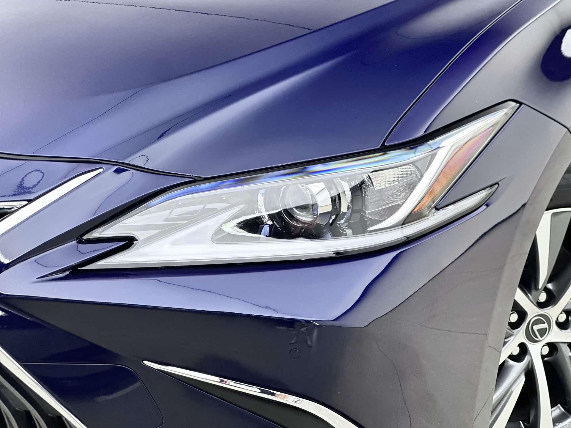 Lexus ES, 2020 14