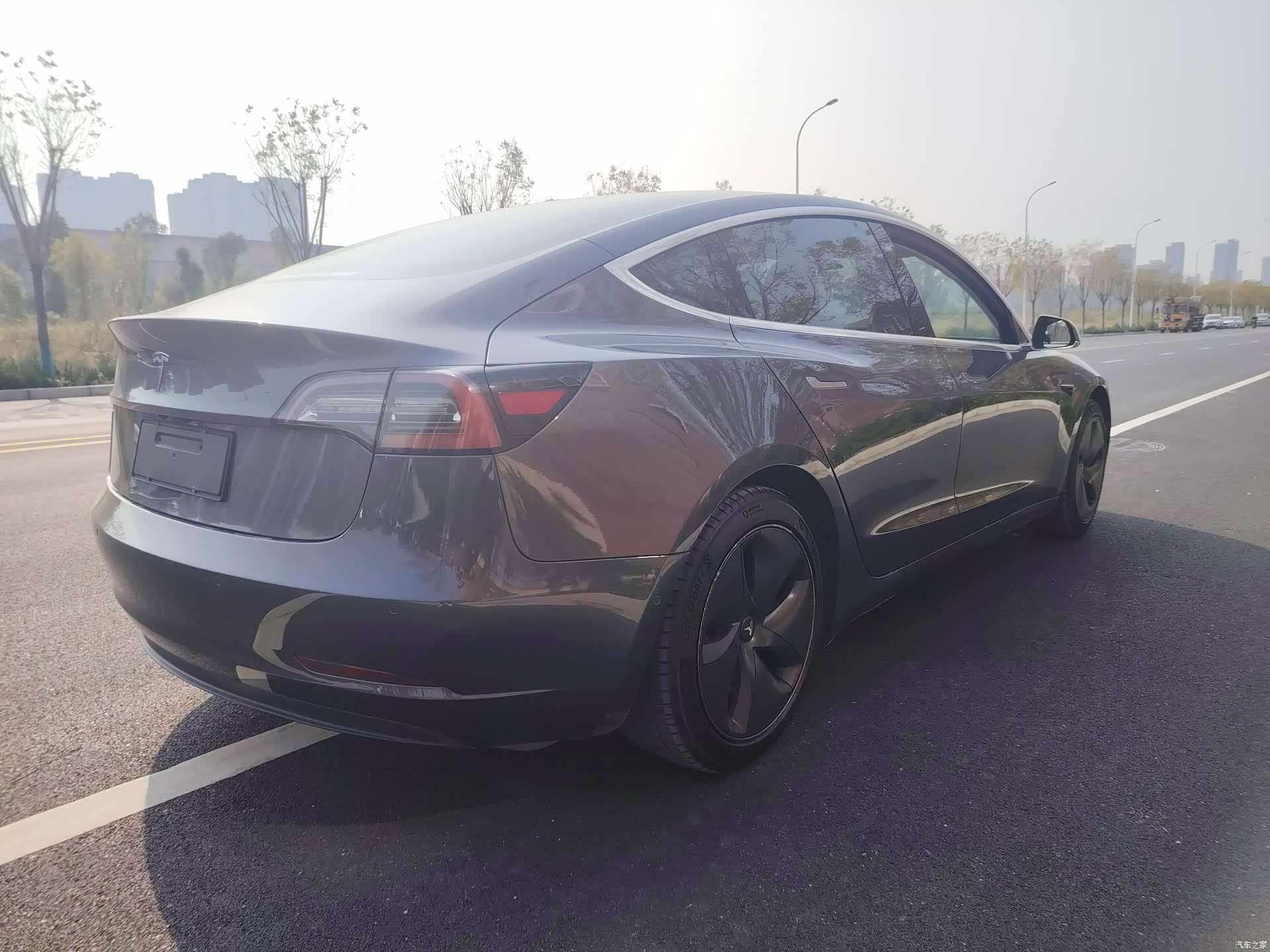 Tesla Model 3, 2020 7