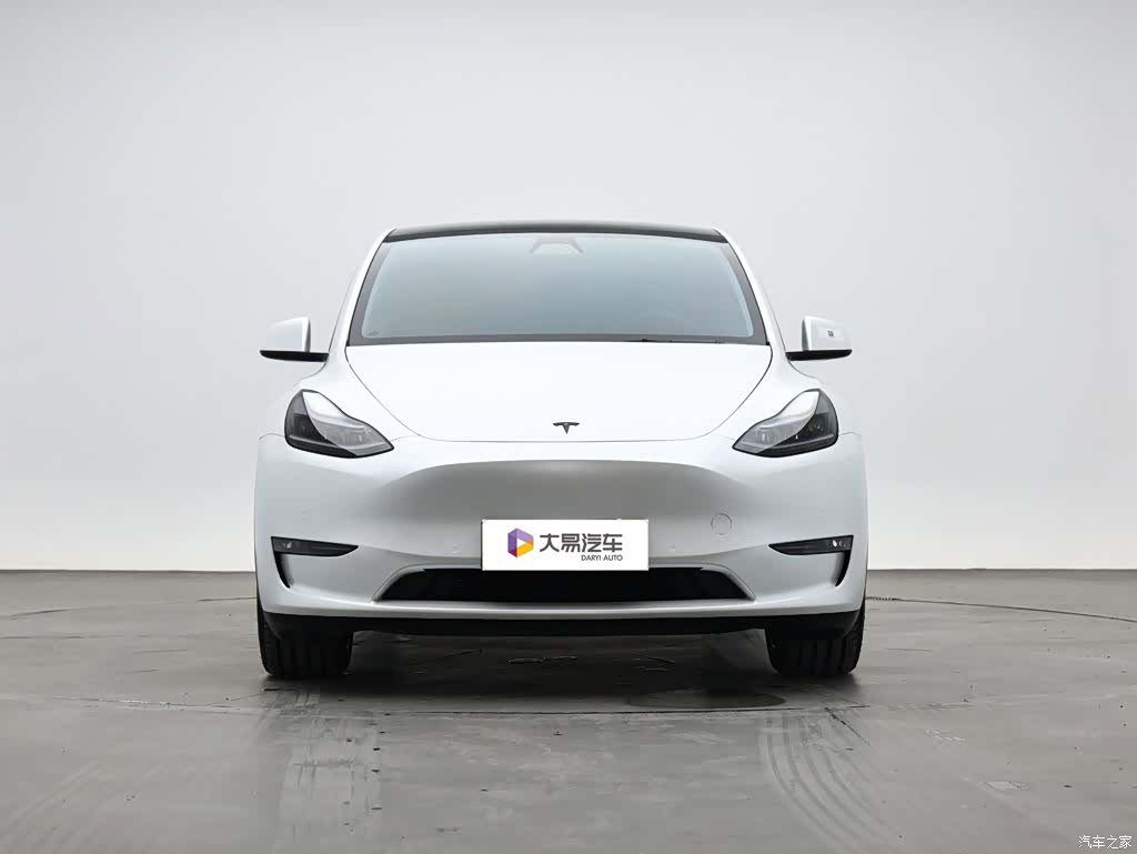 Tesla Model Y, 2021 2
