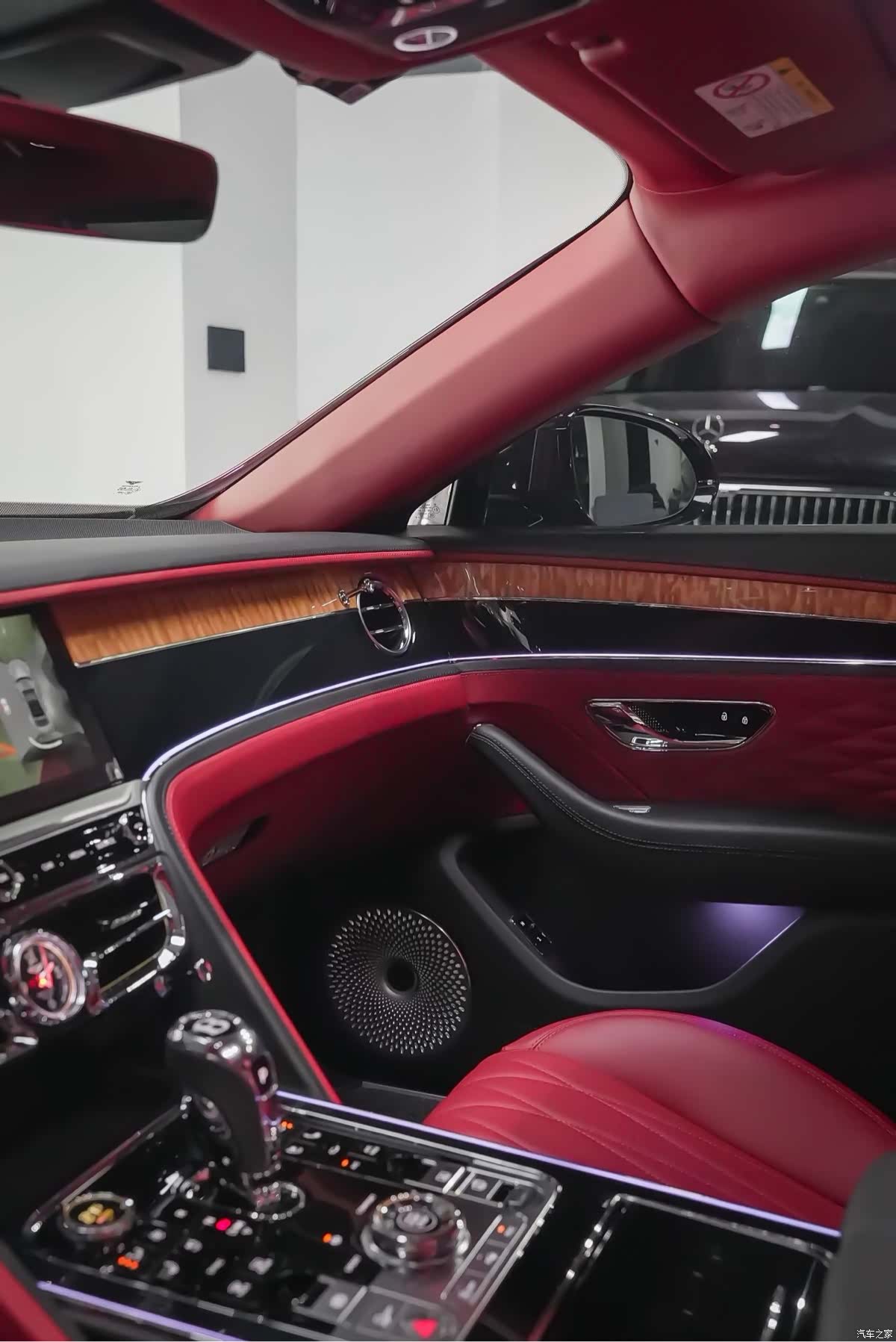 Bentley Flying Spur, 2021 10