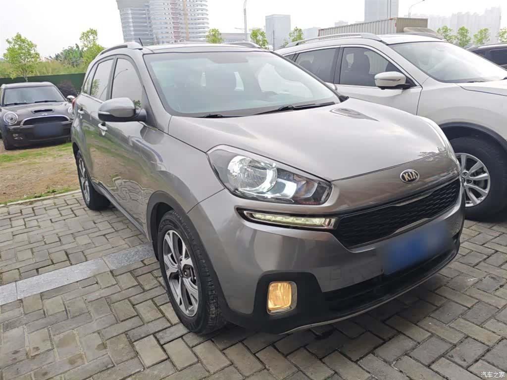 Kia KX3, 2016 4