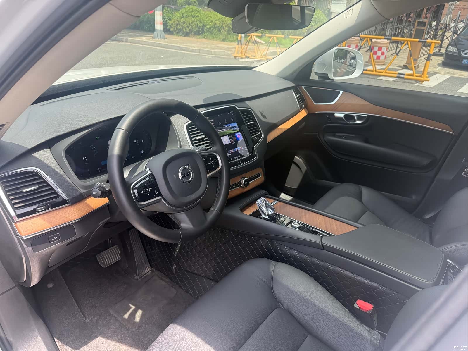 Volvo XC90, 2024 8