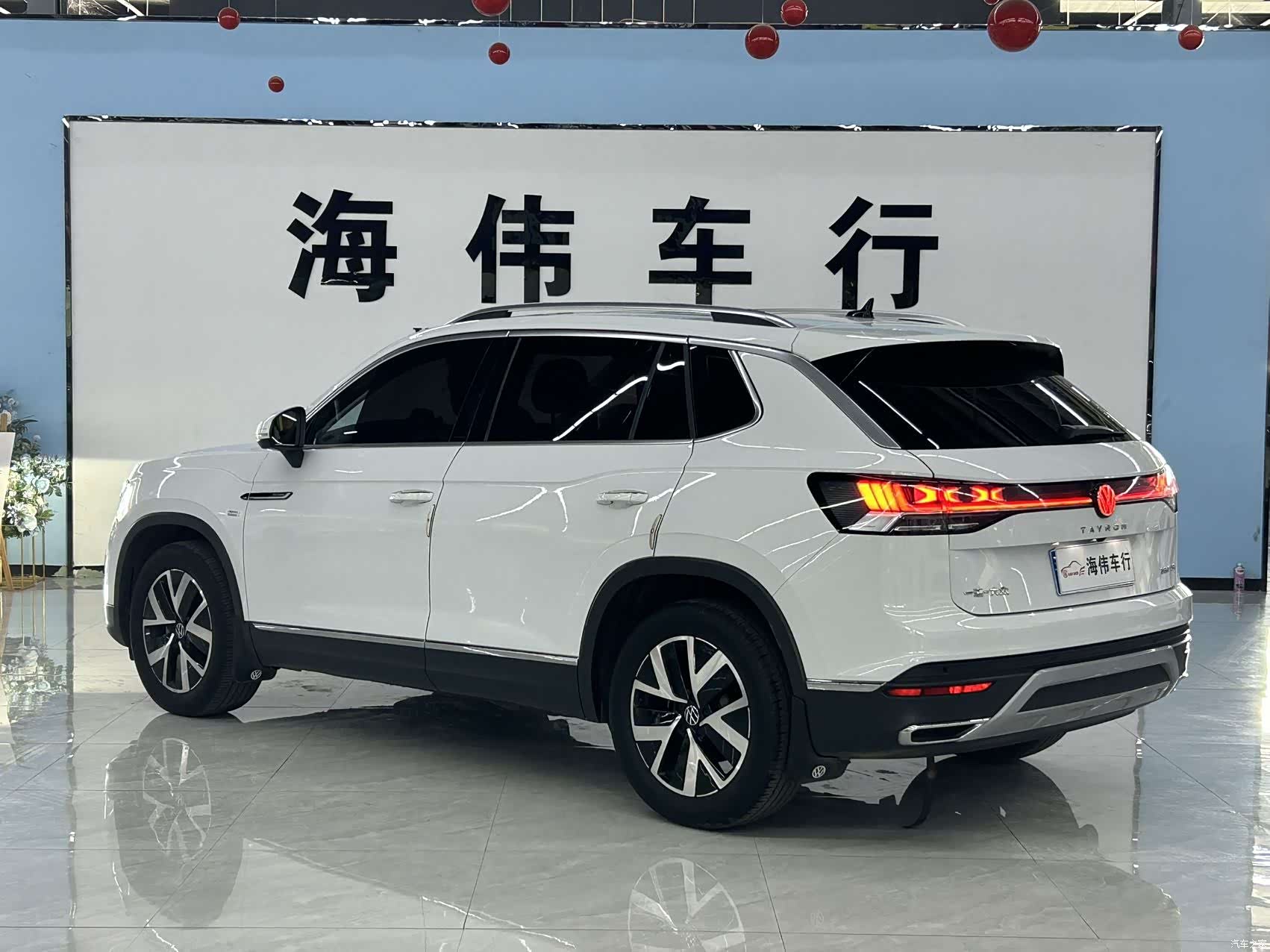 Volkswagen Tayron, 2023 все фото