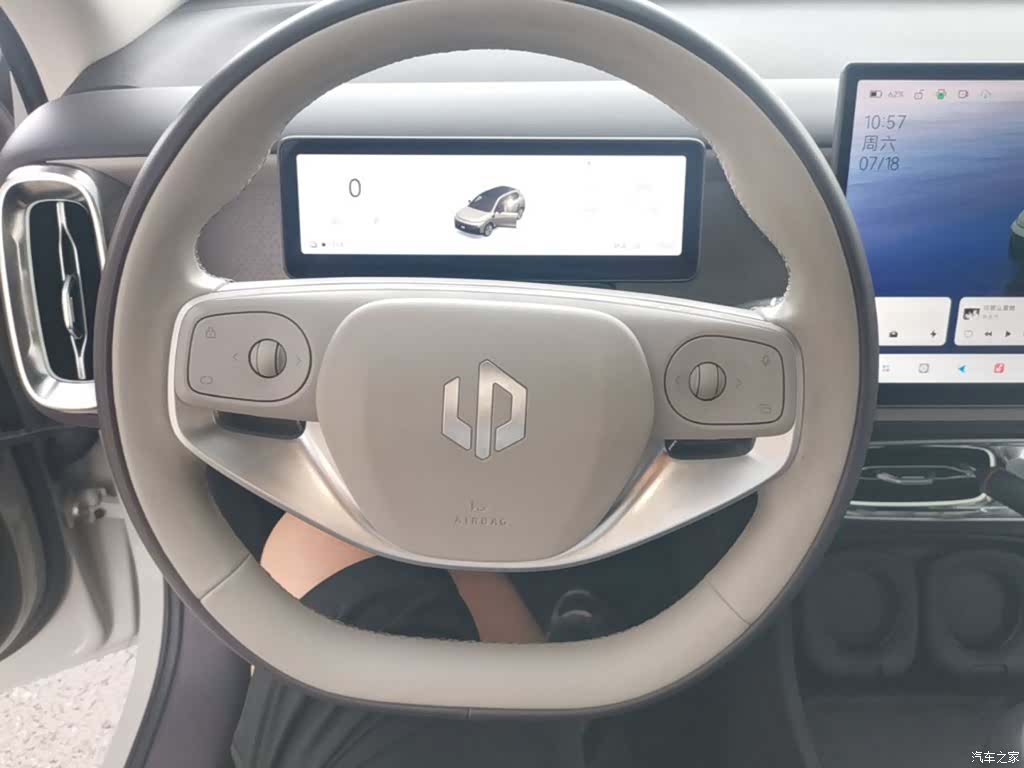 Leapmotor B10, 2025 11