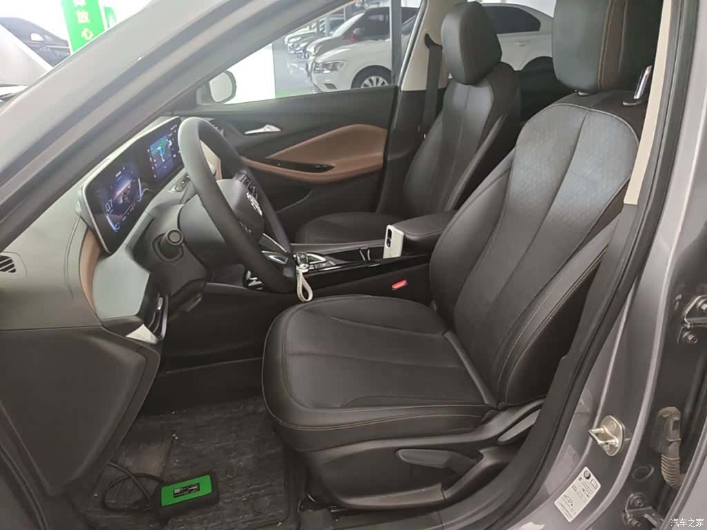 Buick Verano, 2022 15