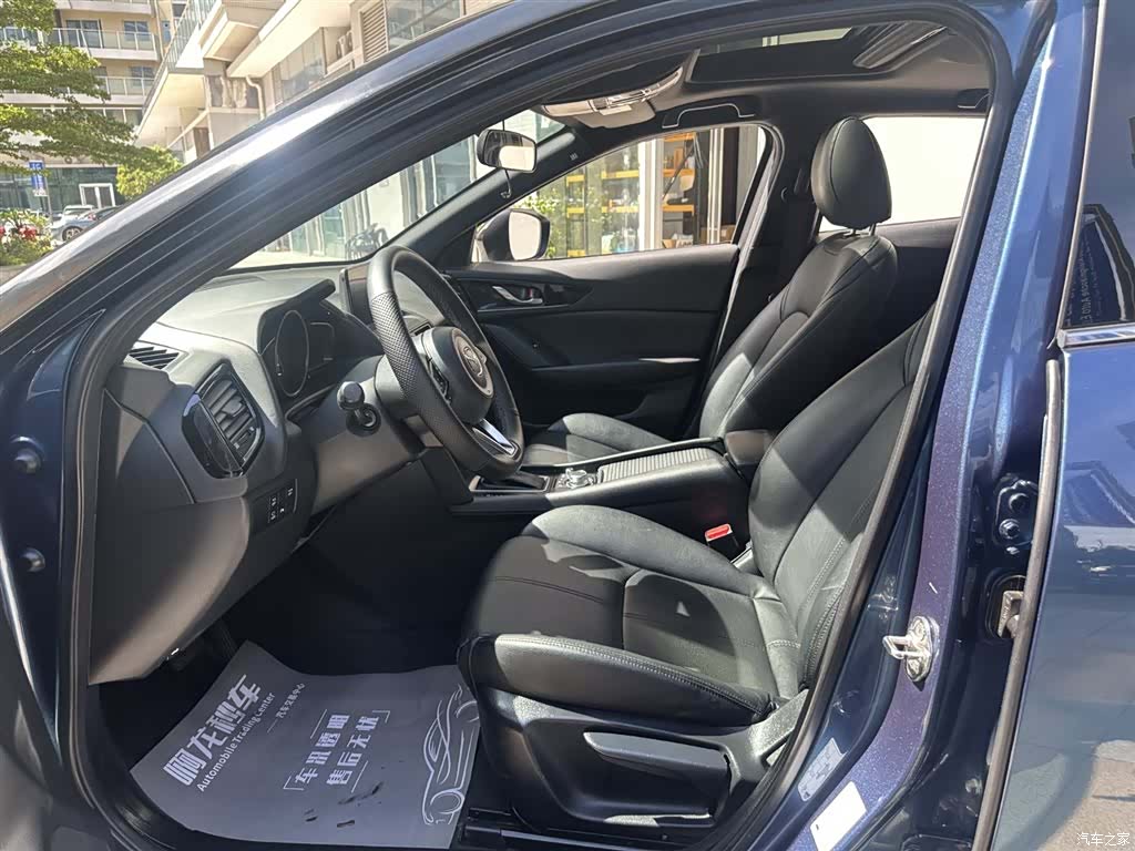 Mazda CX-4, 2021 11