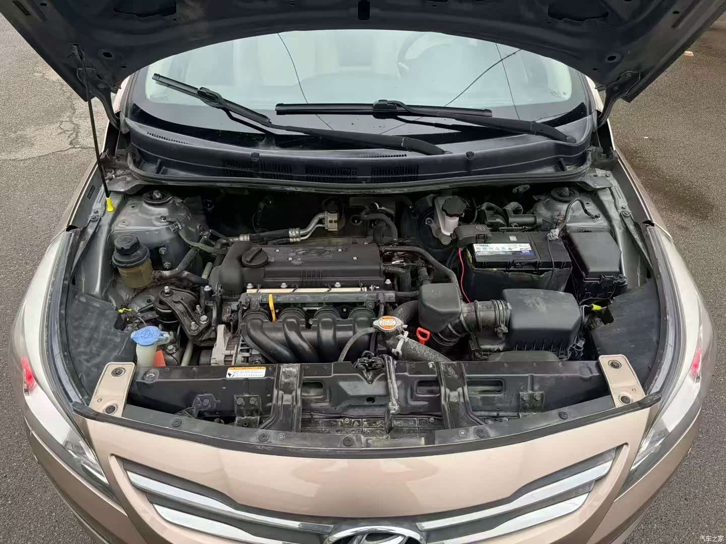 Hyundai GLS, 2016 9