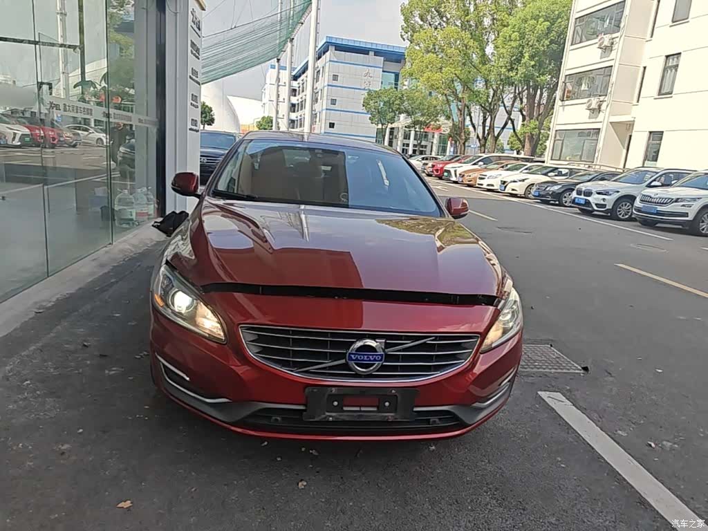 Volvo S60, 2015 3